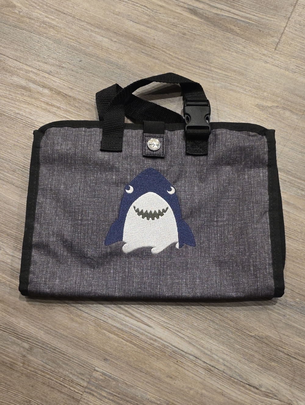 Thirty One Shark Zipper Folding Pouch